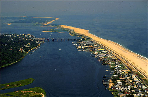 Photo: View of Sandy Hook Spit looking north.